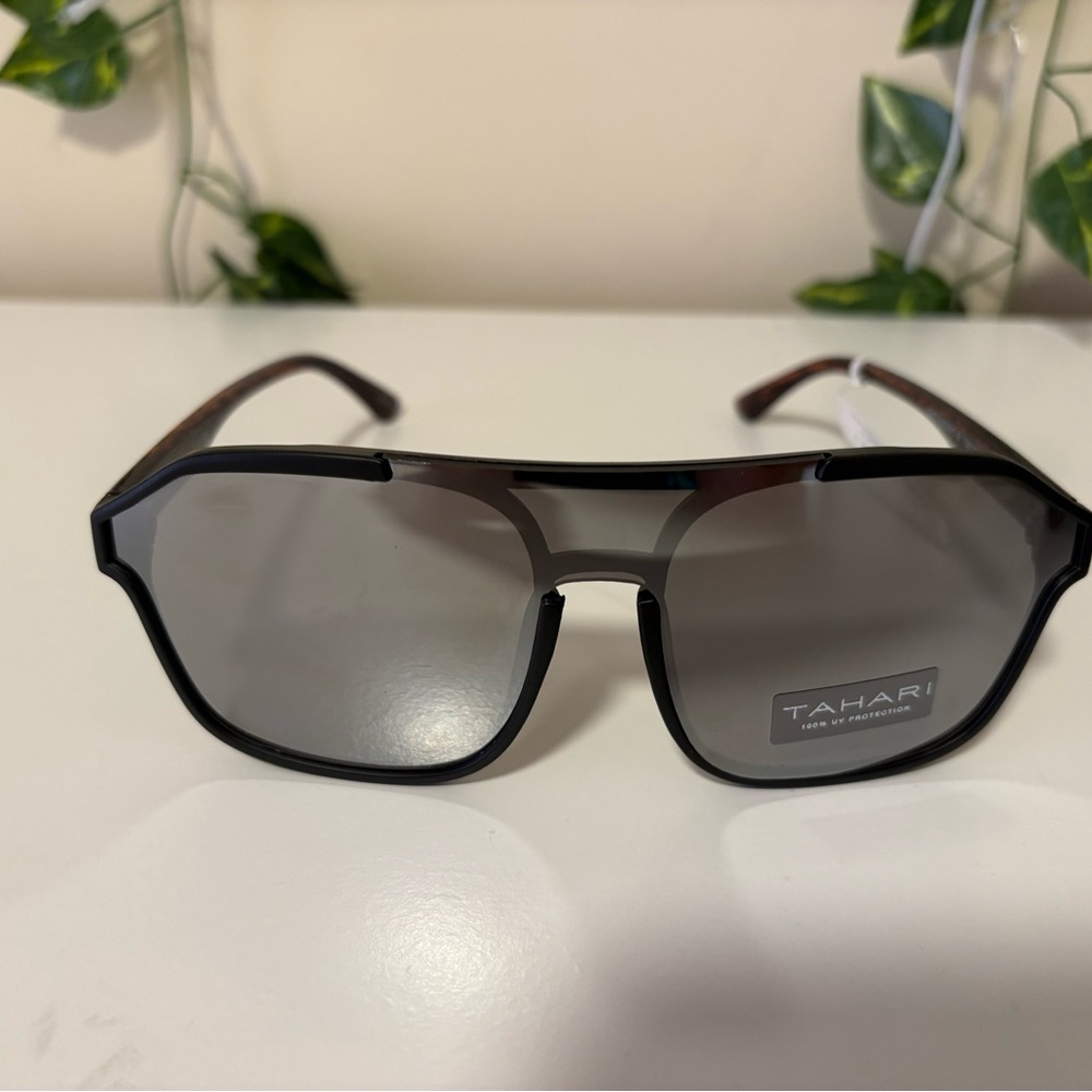 Tahari Black Frame Mirrored Silver Lens Sunglasses - Picture 3 of 6